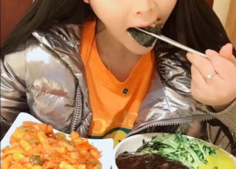寿司小姐姐,探寻日本美食文化的魅力所在